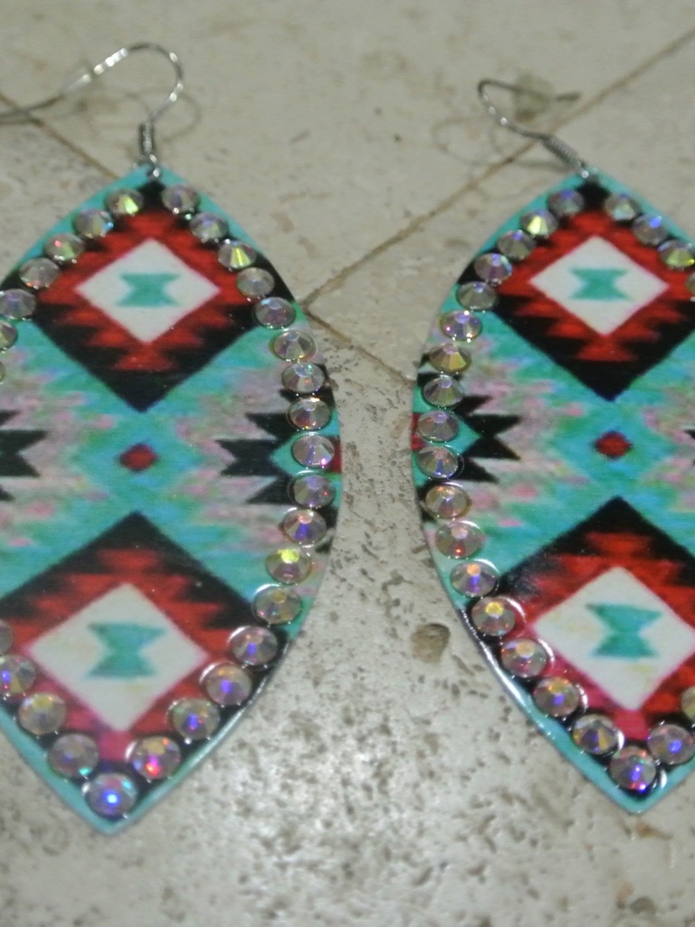 METAL AZTEC RHINESTONE DANGLE EARRINGS